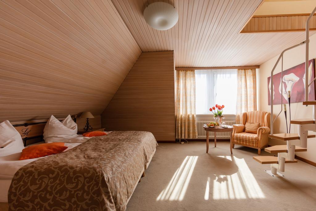 Hotel Landhaus Haffkrug Шарбойц Экстерьер фото